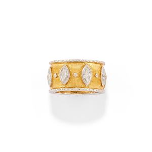Anello con diamanti