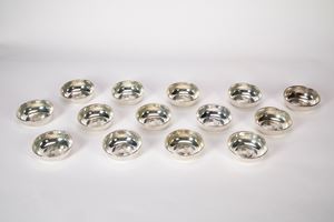 Set di quattordici coppette