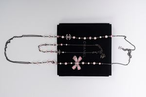 Lotto composto da due collane