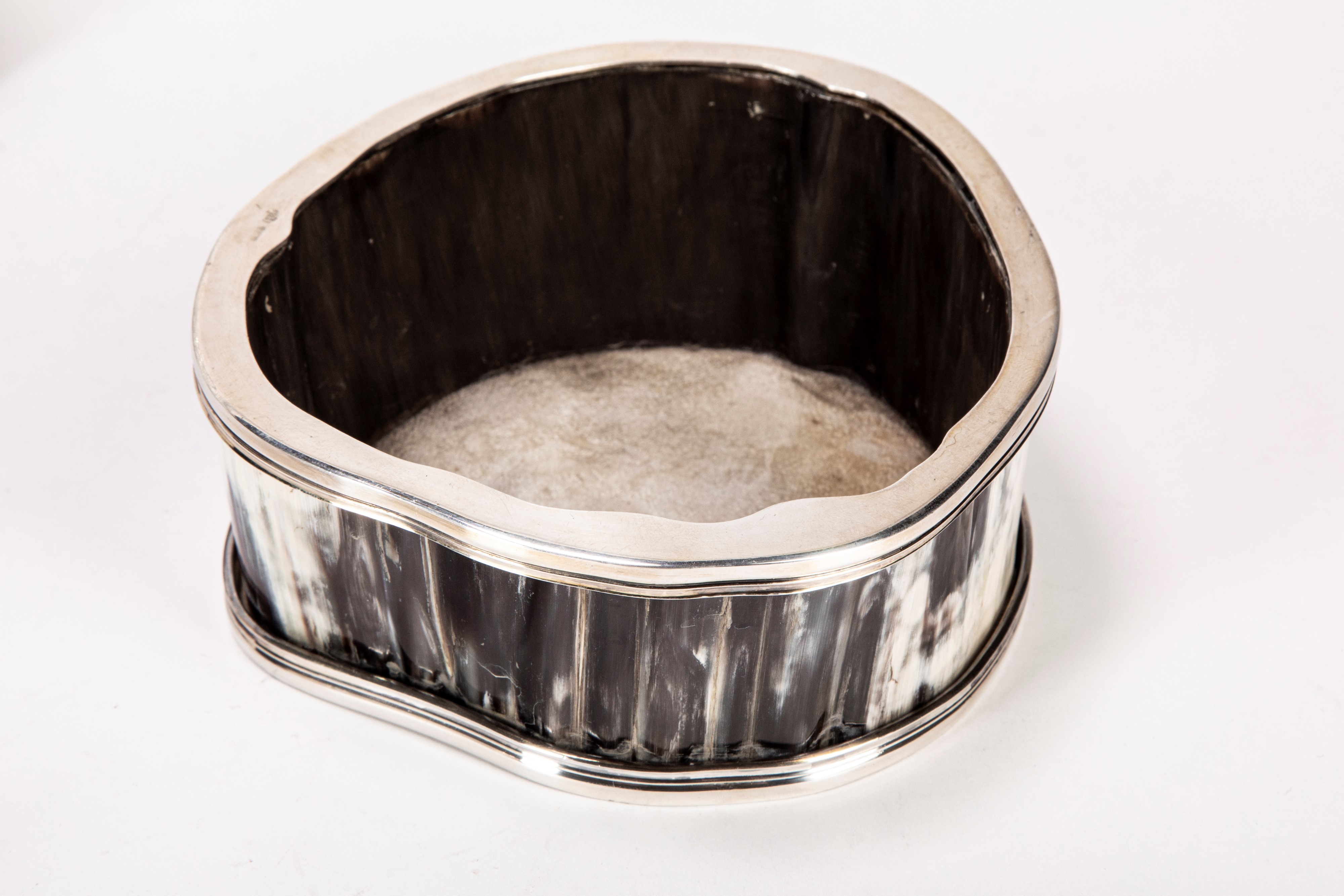 Lotto di accessori da tavola