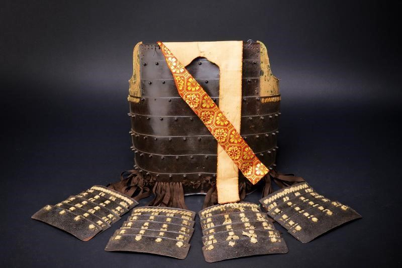 Schiena per un okegawa-do (armatura da samurai)