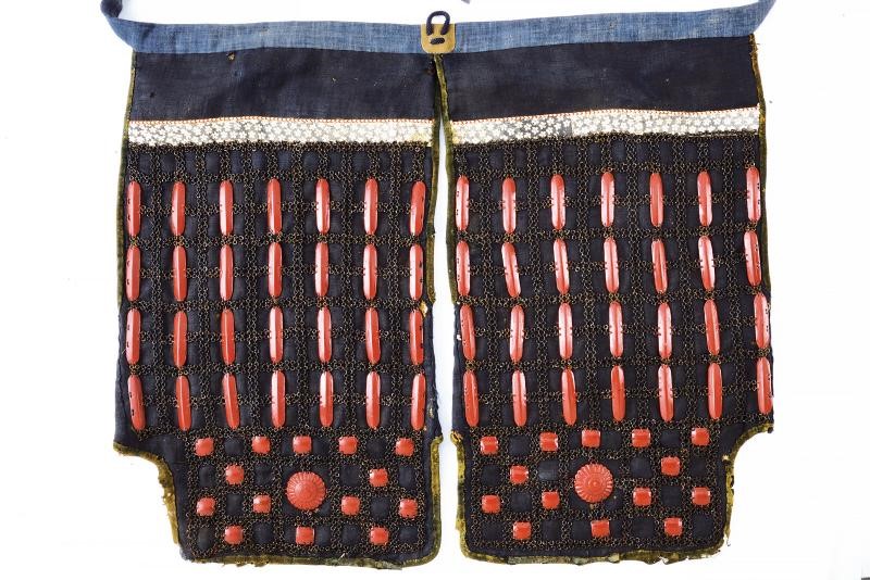 Imponente tosei-gusoku (armatura da samurai) in lacca rossa