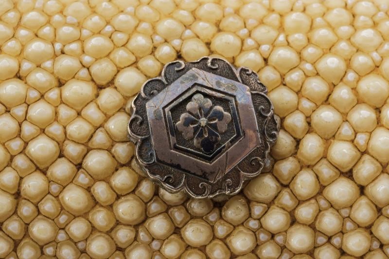 Bellissimo ko-wakizashi di scuola Mino con Mon di Oda Nobunaga