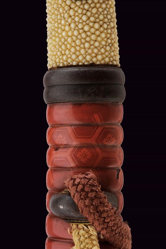 Bellissimo ko-wakizashi di scuola Mino con Mon di Oda Nobunaga