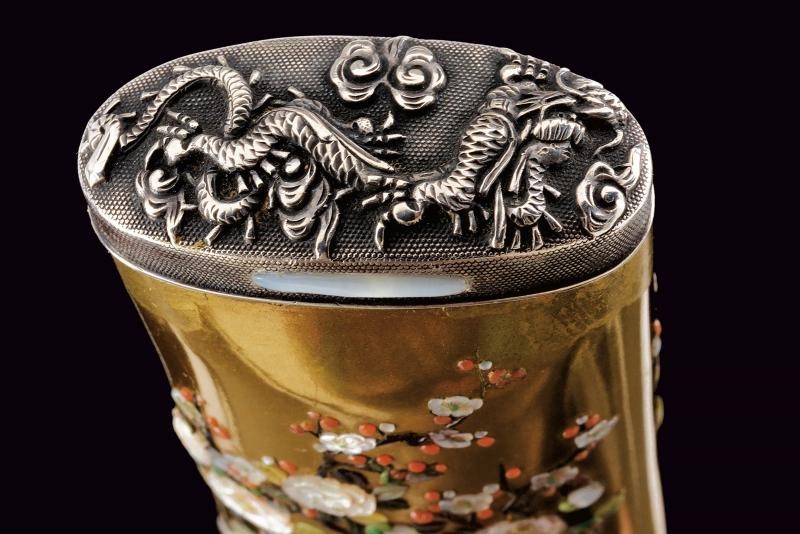 Magnifico Koshirae per Tanto in lacca dorata con decorazione Shibayama