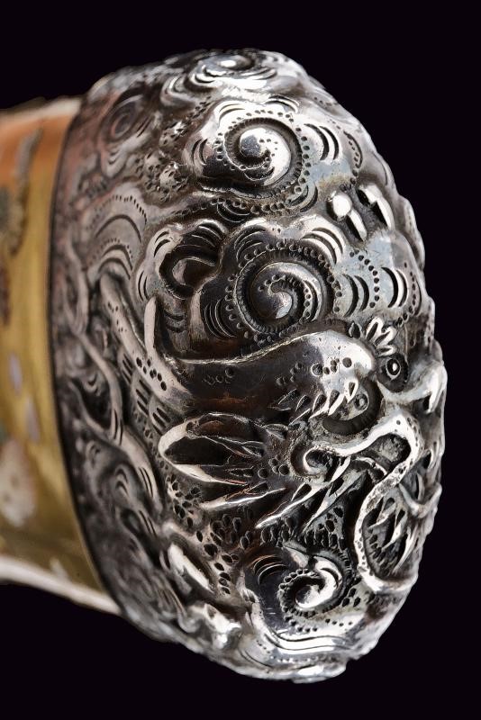 Magnifico Koshirae per Tanto in lacca dorata con decorazione Shibayama