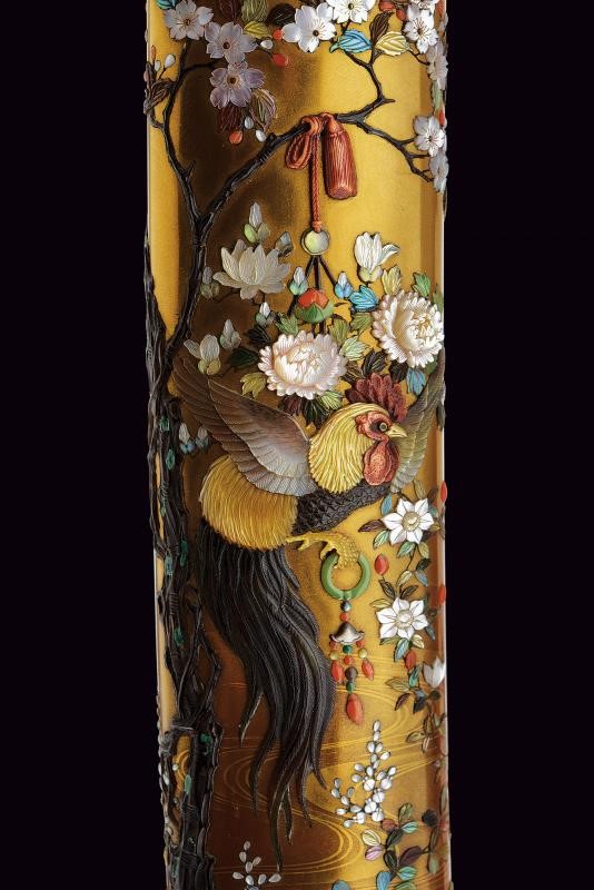 Magnifico Koshirae per Tanto in lacca dorata con decorazione Shibayama