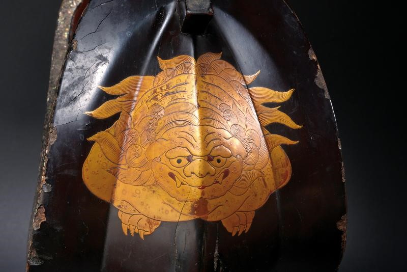 Paio di Abumi (staffe) con decoro A-un-shishi