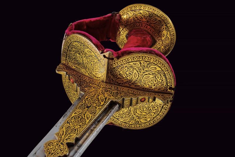 Firangi, Lama ageminata in oro - India, lunghezza 113 cm