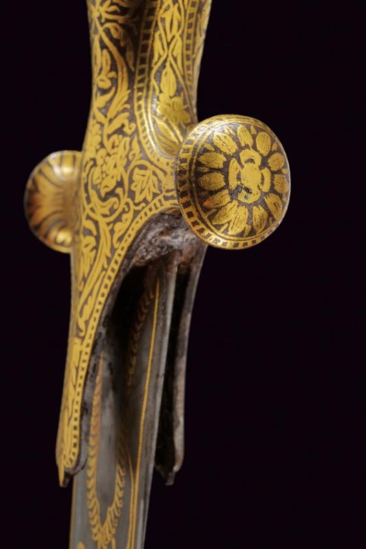 Tulvar indiano con decorazioni oro e fodero in seta, lunghezza 89 cm