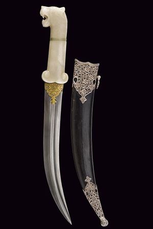 Kandshar con impugnatura in giada a testa di tigre