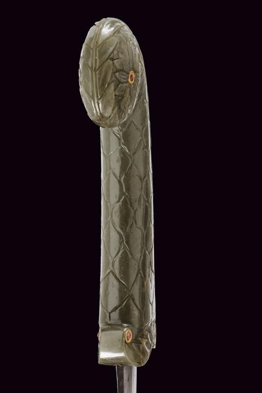 Kandshar con impugnatura in giada, India, lunghezza 39.5 cm