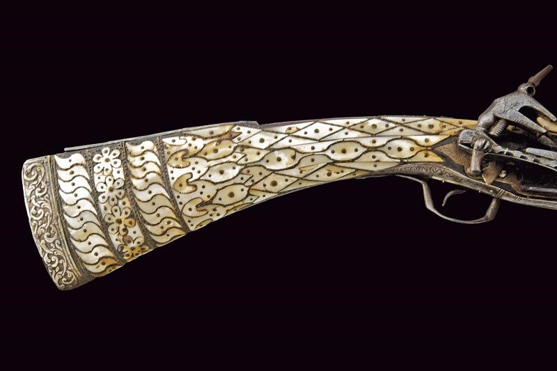 Fucile alla morlacca a pietra focaia, Balcani, lunghezza 149 cm.