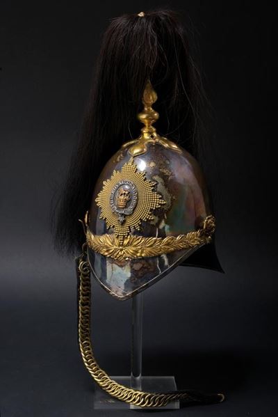 Elmo del primo reggimento 'Royal Dragoons', Inghilterra, altezza 39 cm