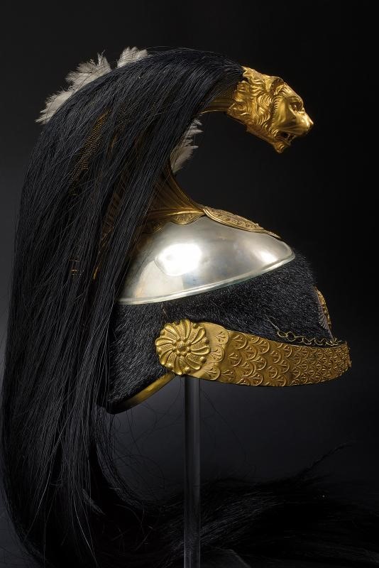 Elmo della Guardia Nobile, epoca Pio XI, metallo argentato e ottone