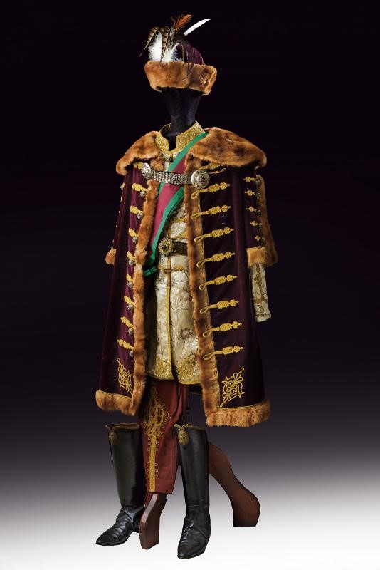 Uniforme da gala di un magnate ungherese, circa 190 cm