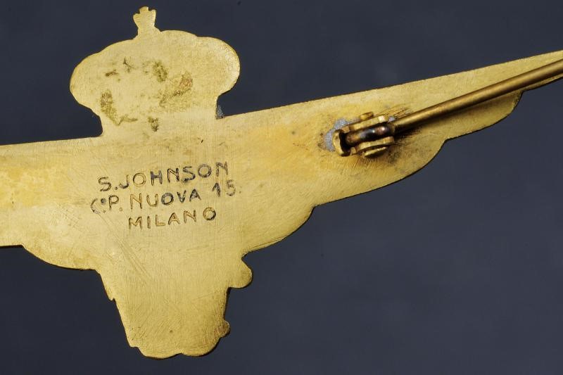Distintivo da paracadutisti Libici, metallo dorato e smalti, lunghezza 7.8 cm