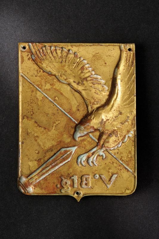 Distintivo del V Battaglione, Repubblica Sociale Italiana, 6 x 7.8 cm