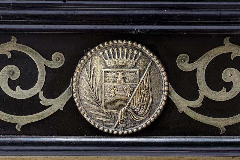 Ammiraglio Luigi Buglione di Monale (1821 - 1884), Cornice in legno con decorazione metallica