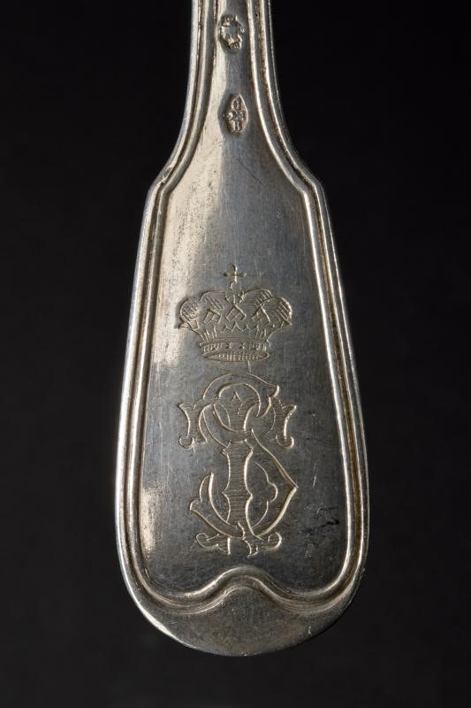Tommaso Alberto Vittorio di Savoia, Forchetta in argento con monogramma 'TS' sotto corona, Regno ...