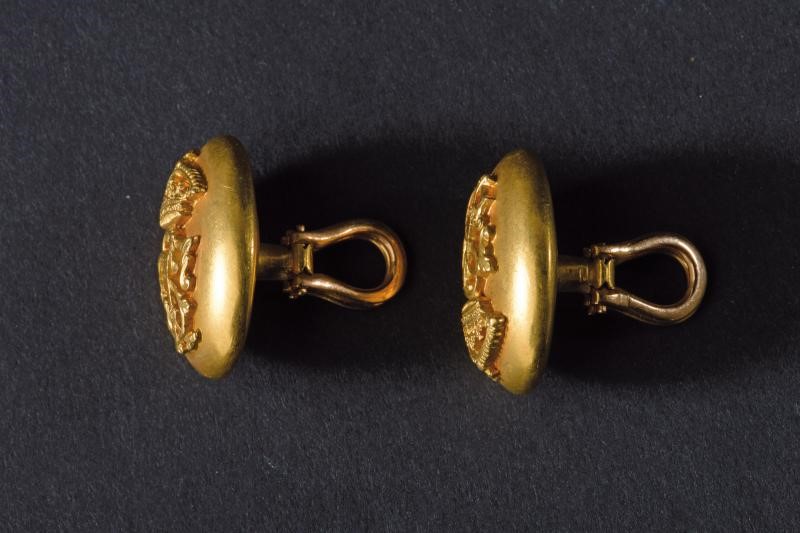 Tommaso Alberto Vittorio di Savoia, II duca di Genova, Paio di gemelli in oro giallo