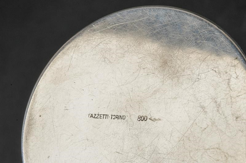 Bomboniera in argento commemorativa del matrimonio tra Maria Adelaide di Savoia-Genova e il princ...