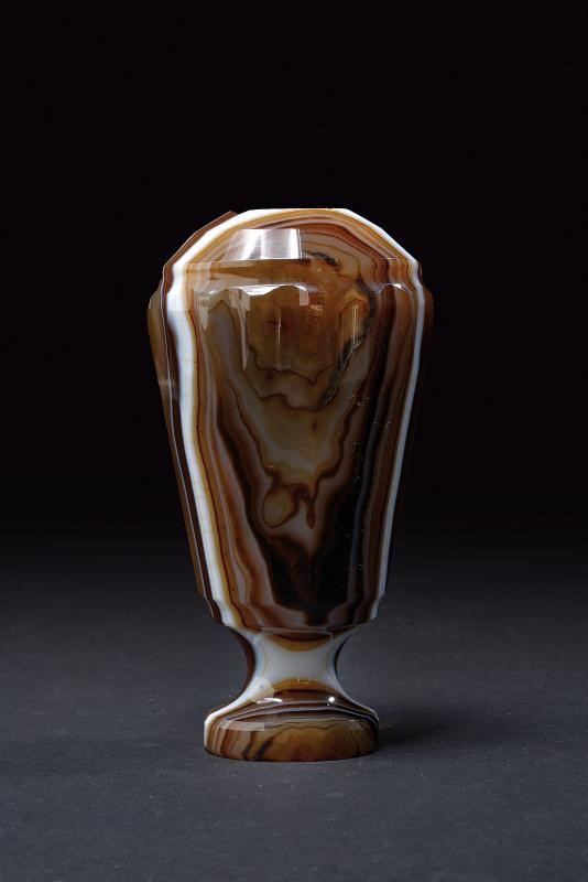 Mussolini, Sigillo in agata bandata con monogramma