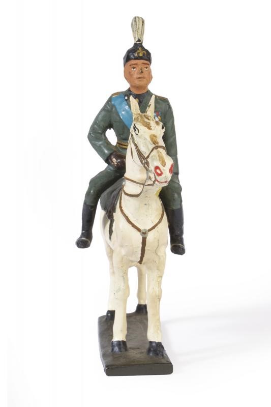 Personaggio Lineol, figura del duce a dorso di un cavallo bianco in pasta policromata