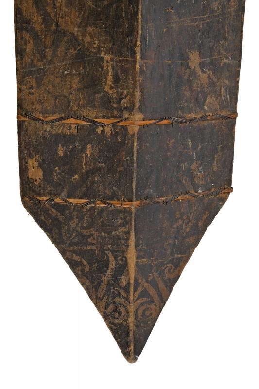 Scudo Grosso Kliau, Kalimantan, lunghezza 127 cm