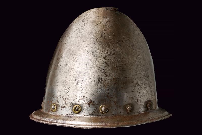 Zuccotto con punzone, coppo battuto oblungo, Italia