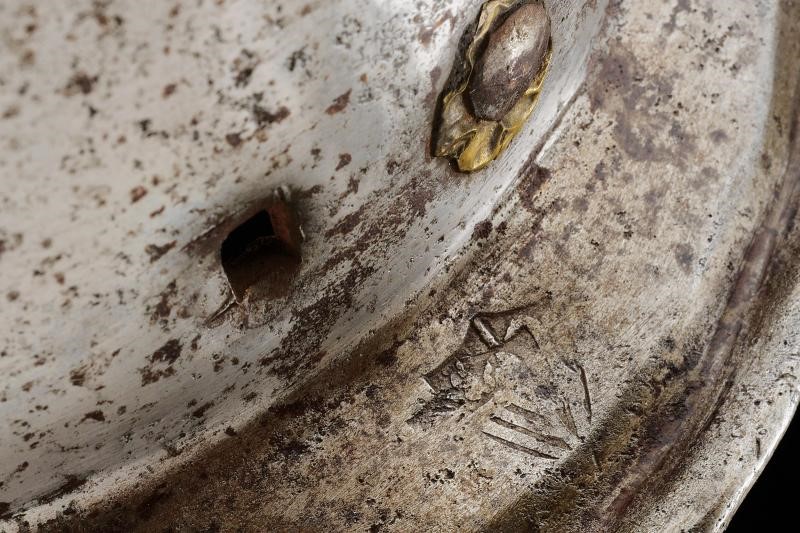 Zuccotto con punzone, coppo battuto oblungo, Italia