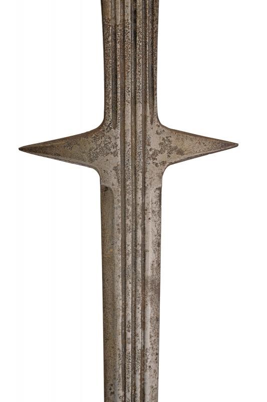 Spadona a due mani, lama dritta in ferro, altezza 162,5 cm