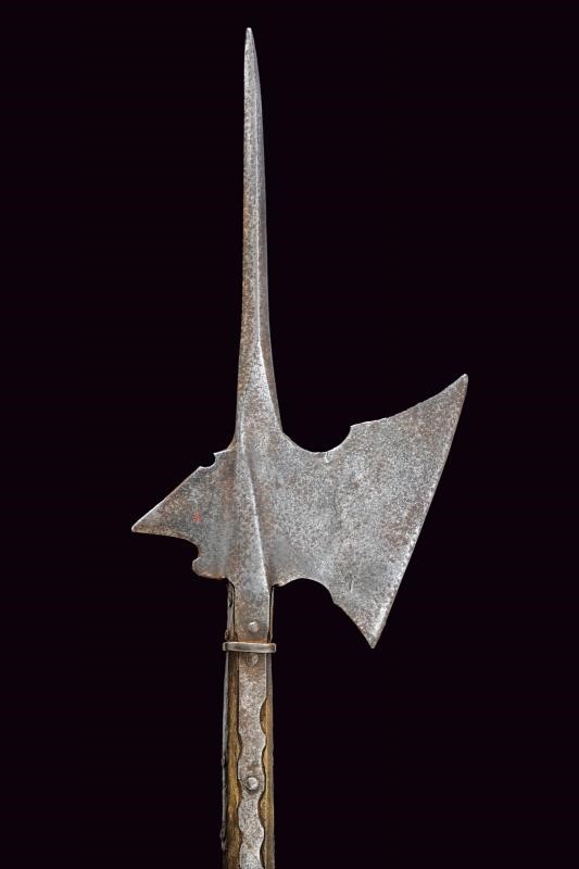 Alabarda tedesca con cuspide e decorazioni, altezza 234 cm