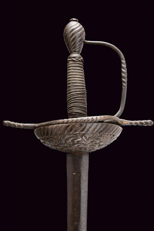 Spada a tazza, Europa, lunghezza 95,2 cm