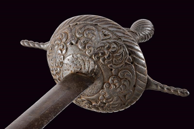 Spada a tazza, Europa, lunghezza 95,2 cm