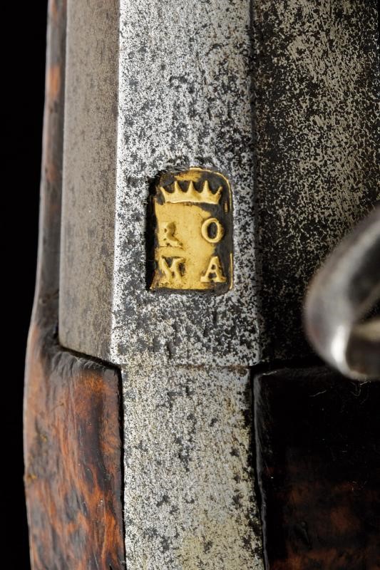 Pistola alla romana, con stemma della famiglia Colonna, Italia centrale