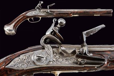 Corsetto, Pistola a pietra focaia con fornimenti in argento