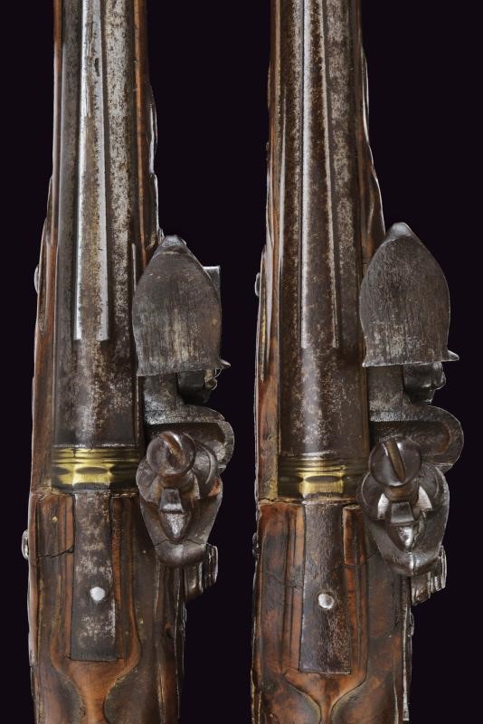 Paio di pistole a pietra focaia, Italia settentrionale, lunghezza 29 cm
