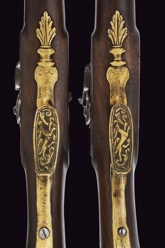 Italia Meridionale, Paio di lunghe pistole a luminello, lunghezza 52.5 cm.