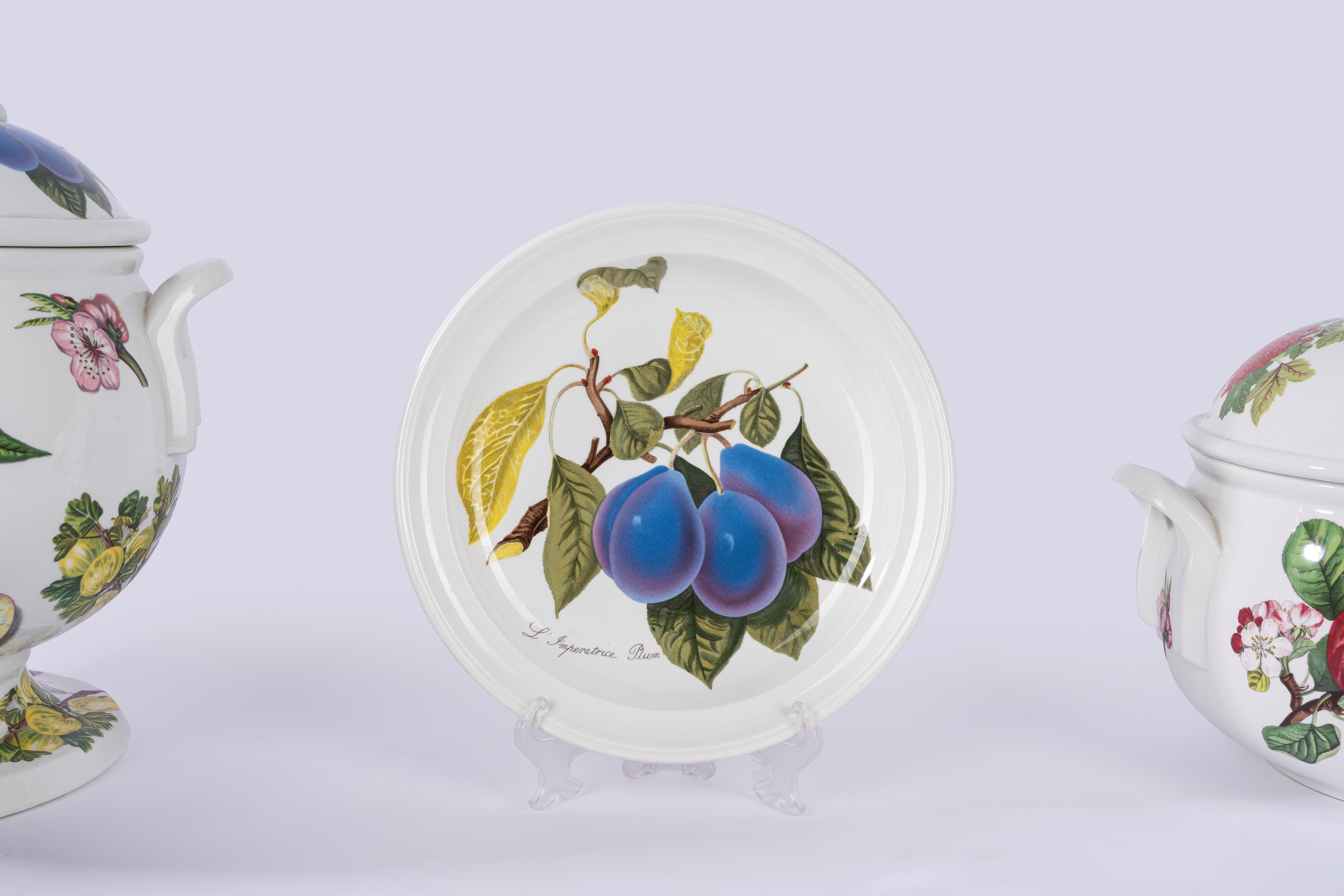 Portmeirion, Servizio in porcellana collezione Pomona, 73 pezzi, Inghilterra, secolo XX