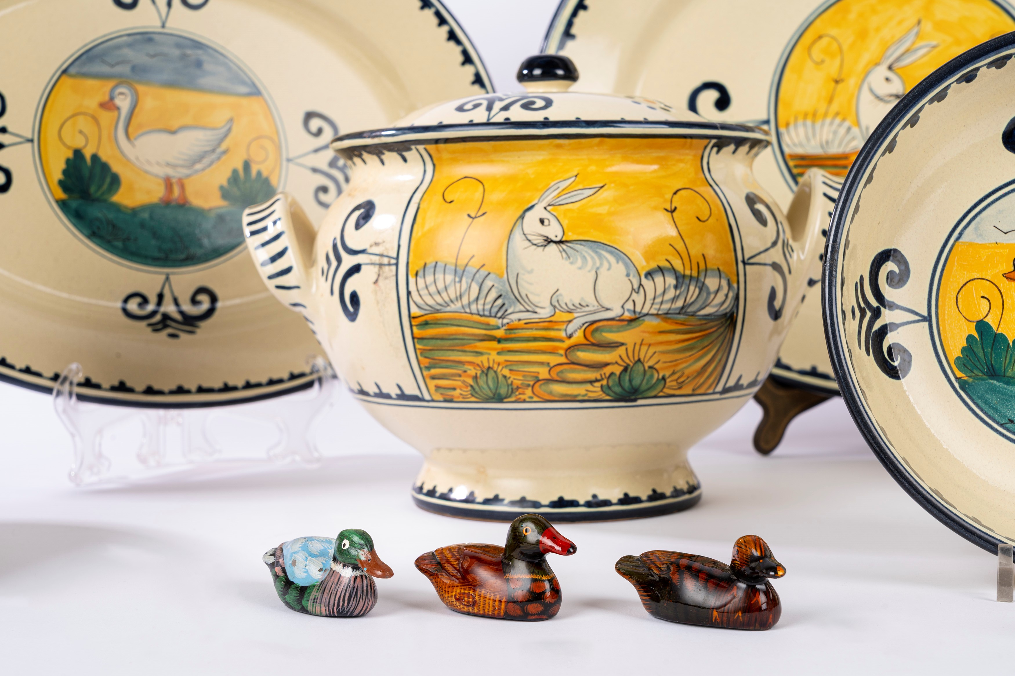 Servizio in Maiolica Policroma, Corso De' Fiori