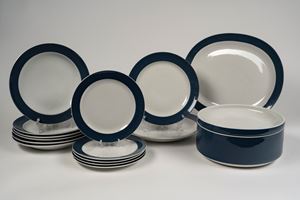 Servizio in porcellana bianca con bordo blu, Richard Ginori, anni '50 del Novecento