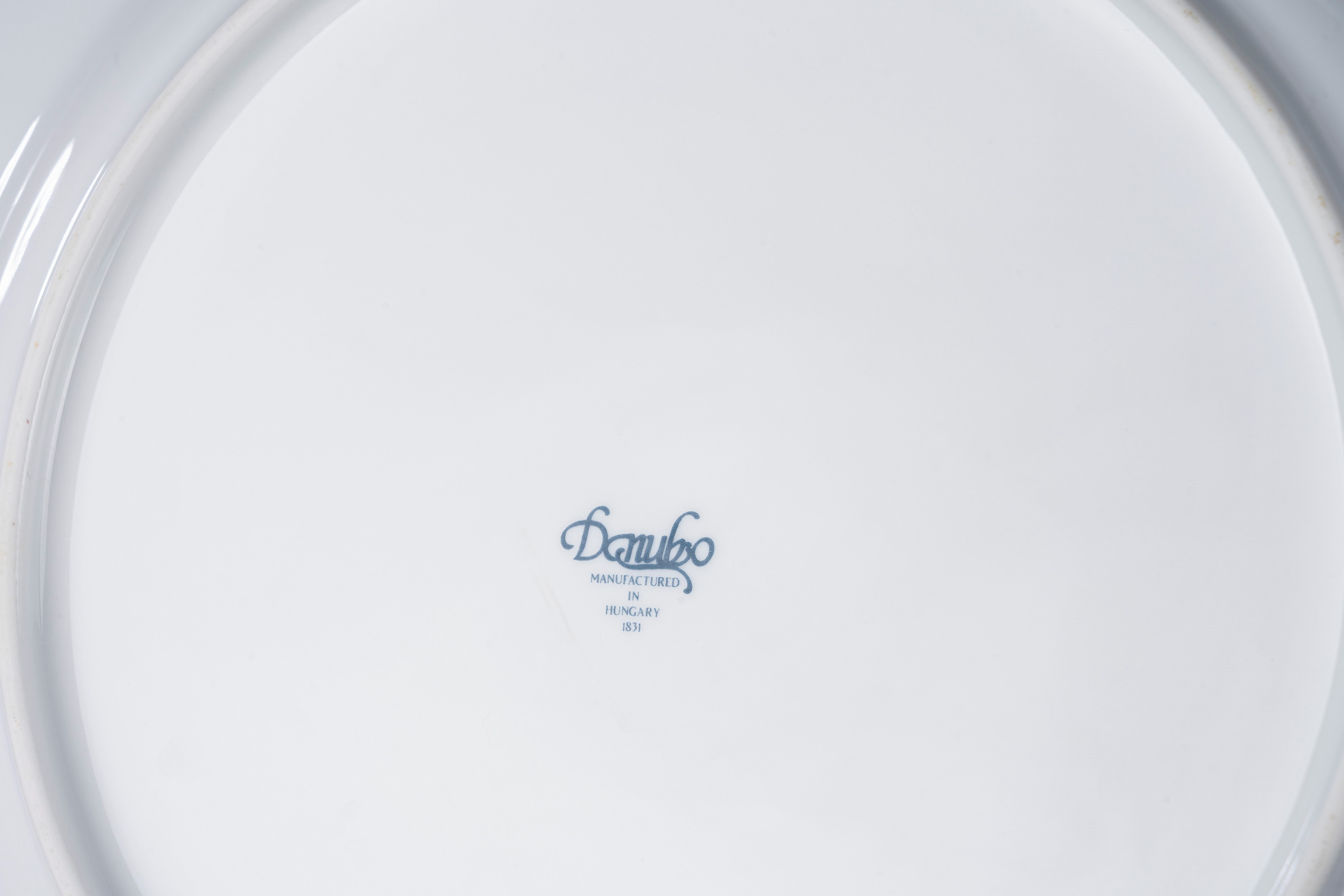 Servizio in porcellana con decoro a frutti, Danubio, Ungheria