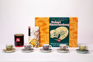 Set di cinque tazzine da espresso, edizione Illycaff&egrave; &ldquo;Illy Collection&rdquo;, numerate e firmate.