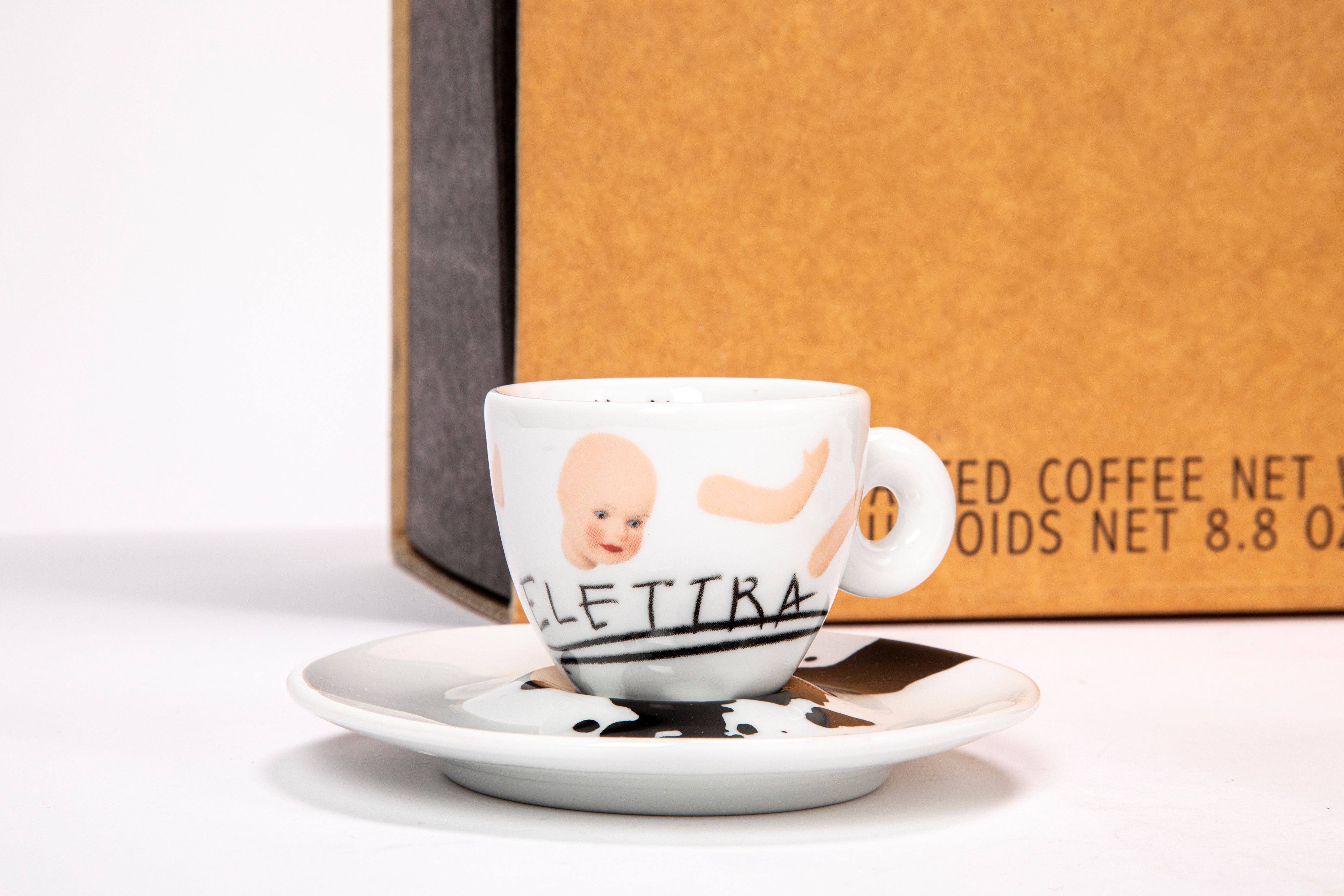 Set di quattro tazzine da espresso, edizione Illycaffè “Illy Collection”, numerate e firmate.