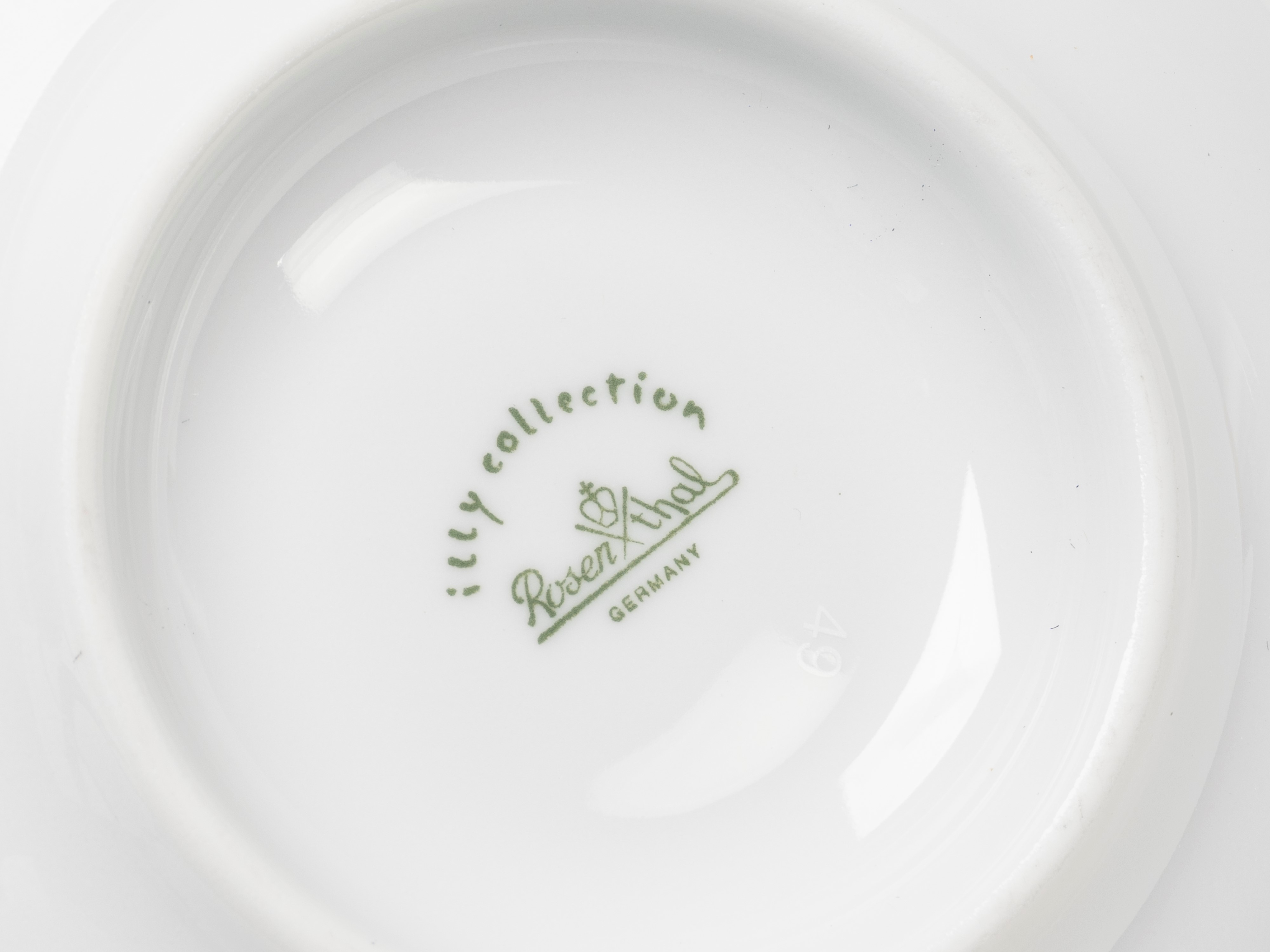 Haim Steinbach, Set di quattro tazzine d’autore “NON”, Rosenthal per Illy Collection