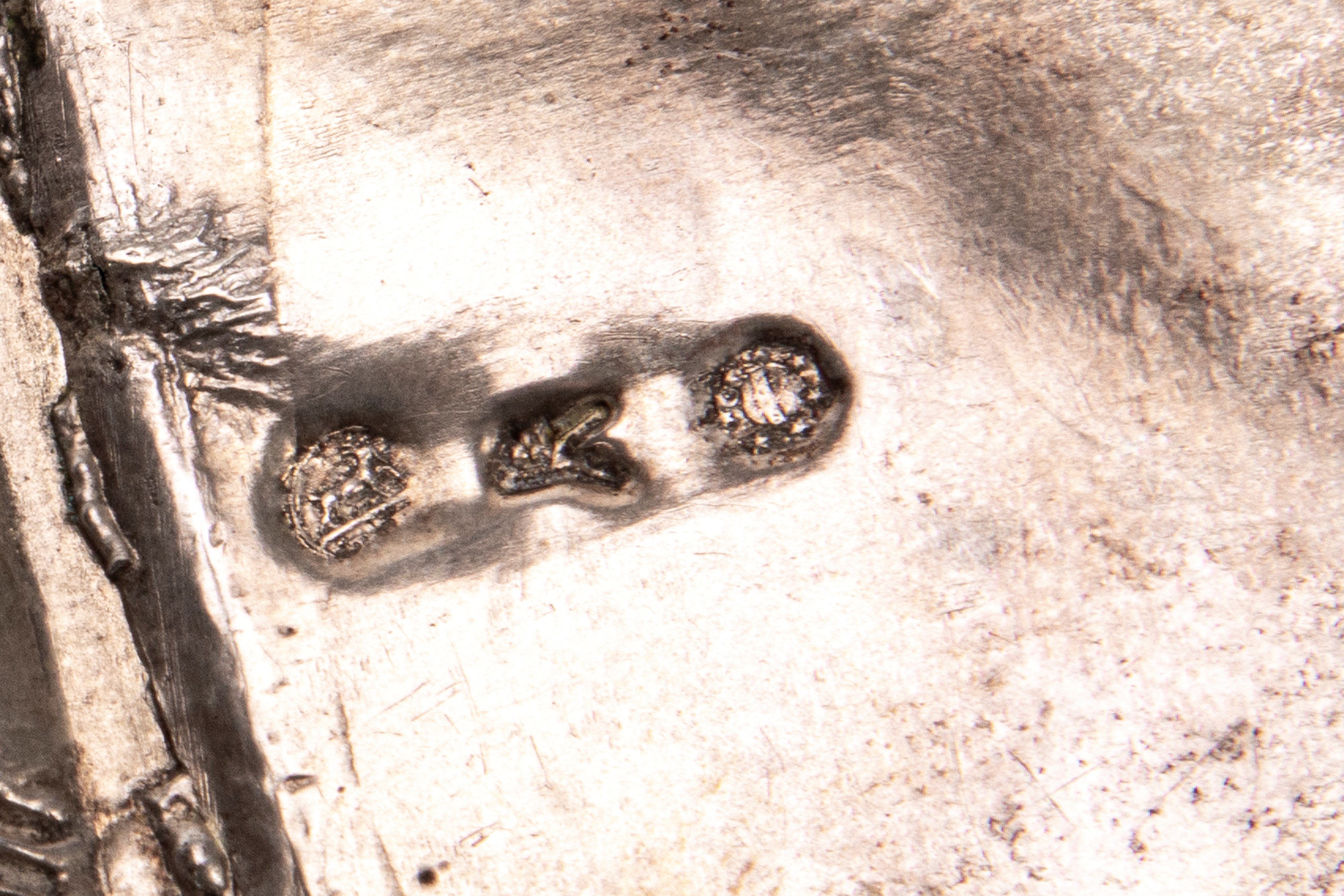 Coppia di acquasantiere