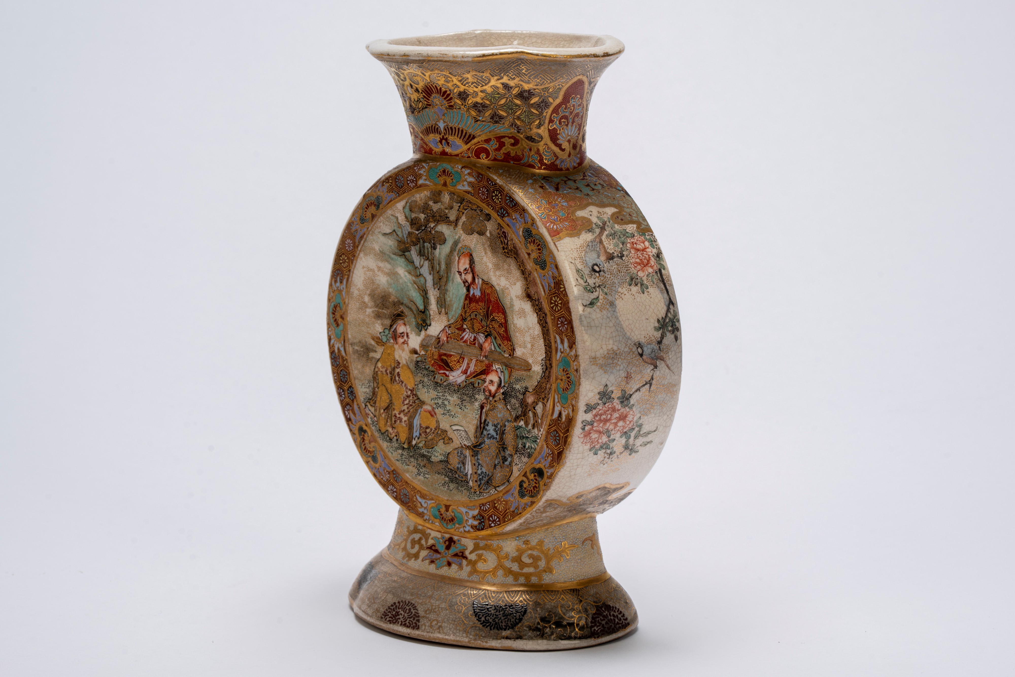 Bel vaso "moon flask" (tsuki-tsubo) Satsuma, periodo Meiji, ca. 1880–1890.