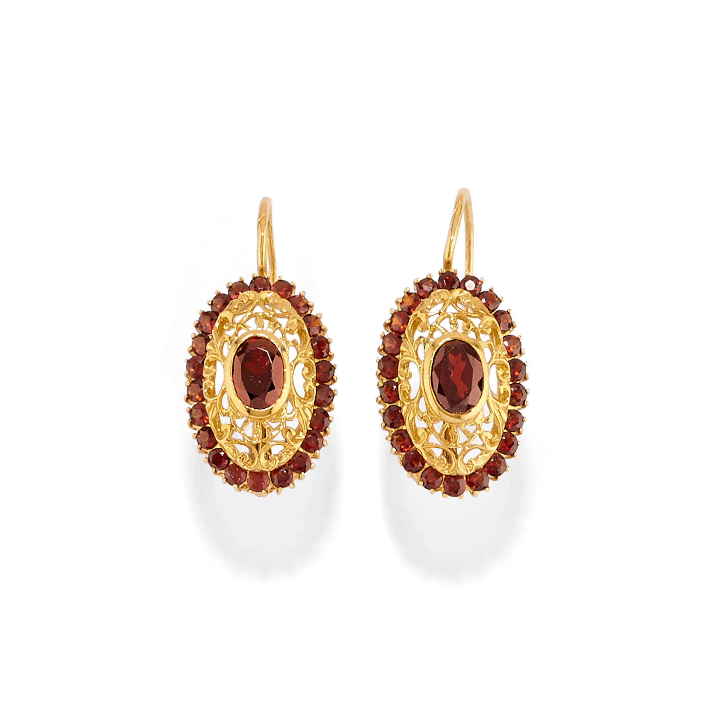 Gioielli in oro giallo 18k, coppia di orecchini con granati e anello con pietra rossa sintetica