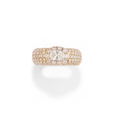 Anello con diamante, in oro giallo 18k